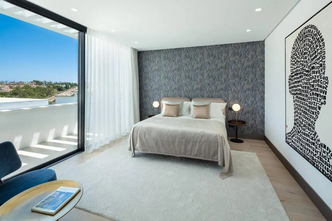 Newly Built 6 Bdrm Luxury Villa In Nueva Andalucia Marbella Spain
