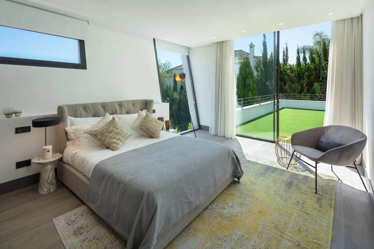 Newly Built 6 Bdrm Luxury Villa In Nueva Andalucia Marbella Apartment